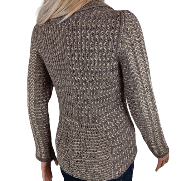 Snap front closure, v-neck cardigan sweater - Picture 6 of 10